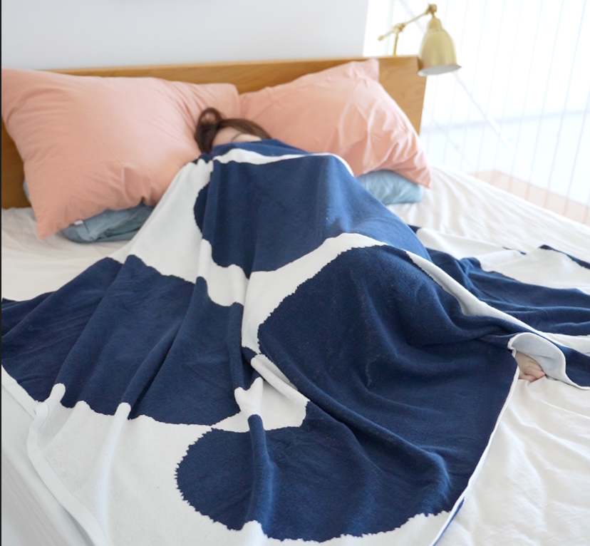 BED THROW BLANKET:Reflection
