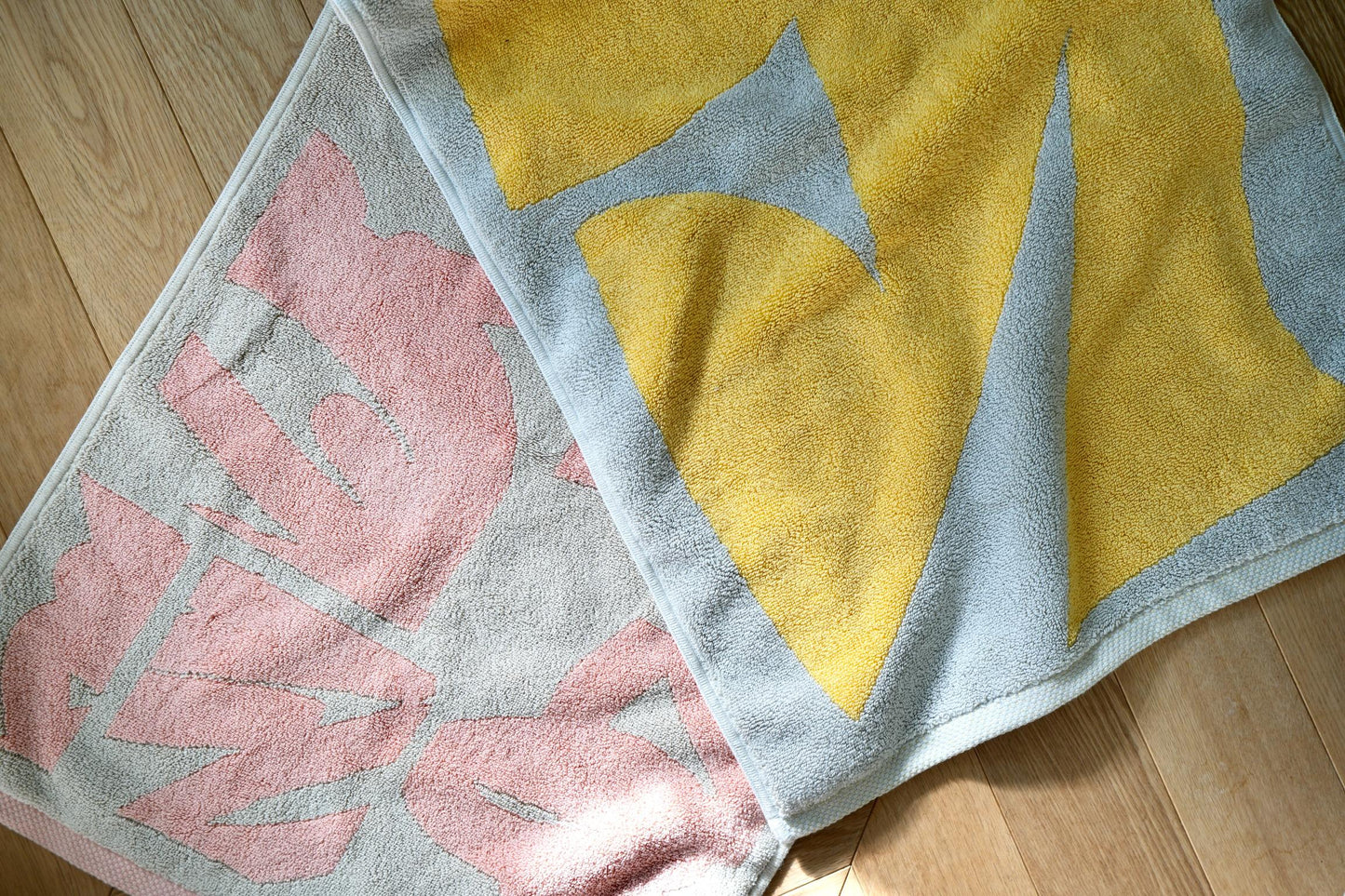 BATH MAT:Giving