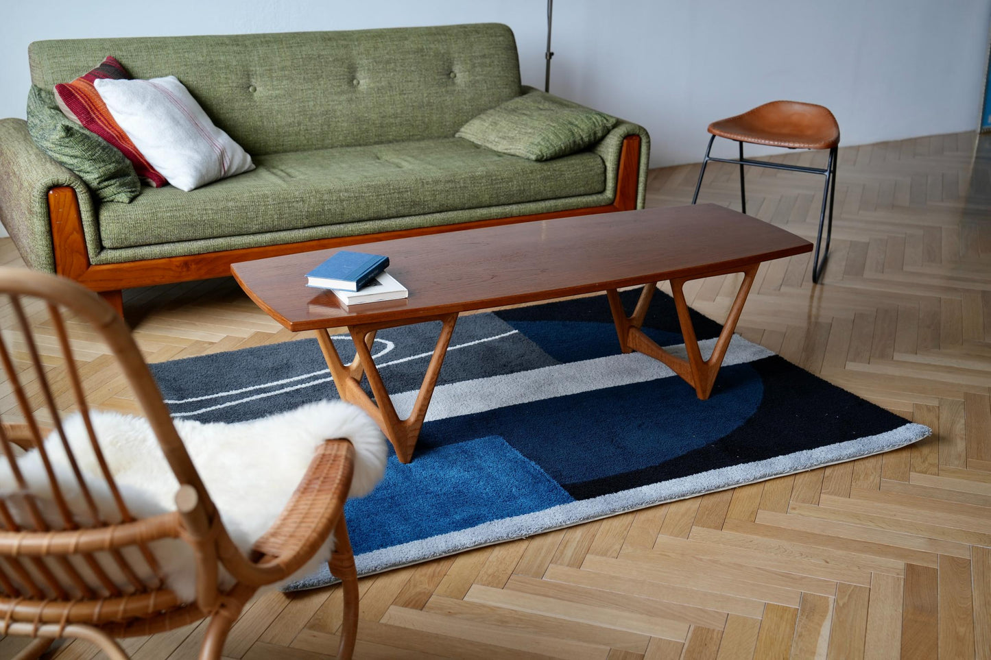 RUG【L】:Lake