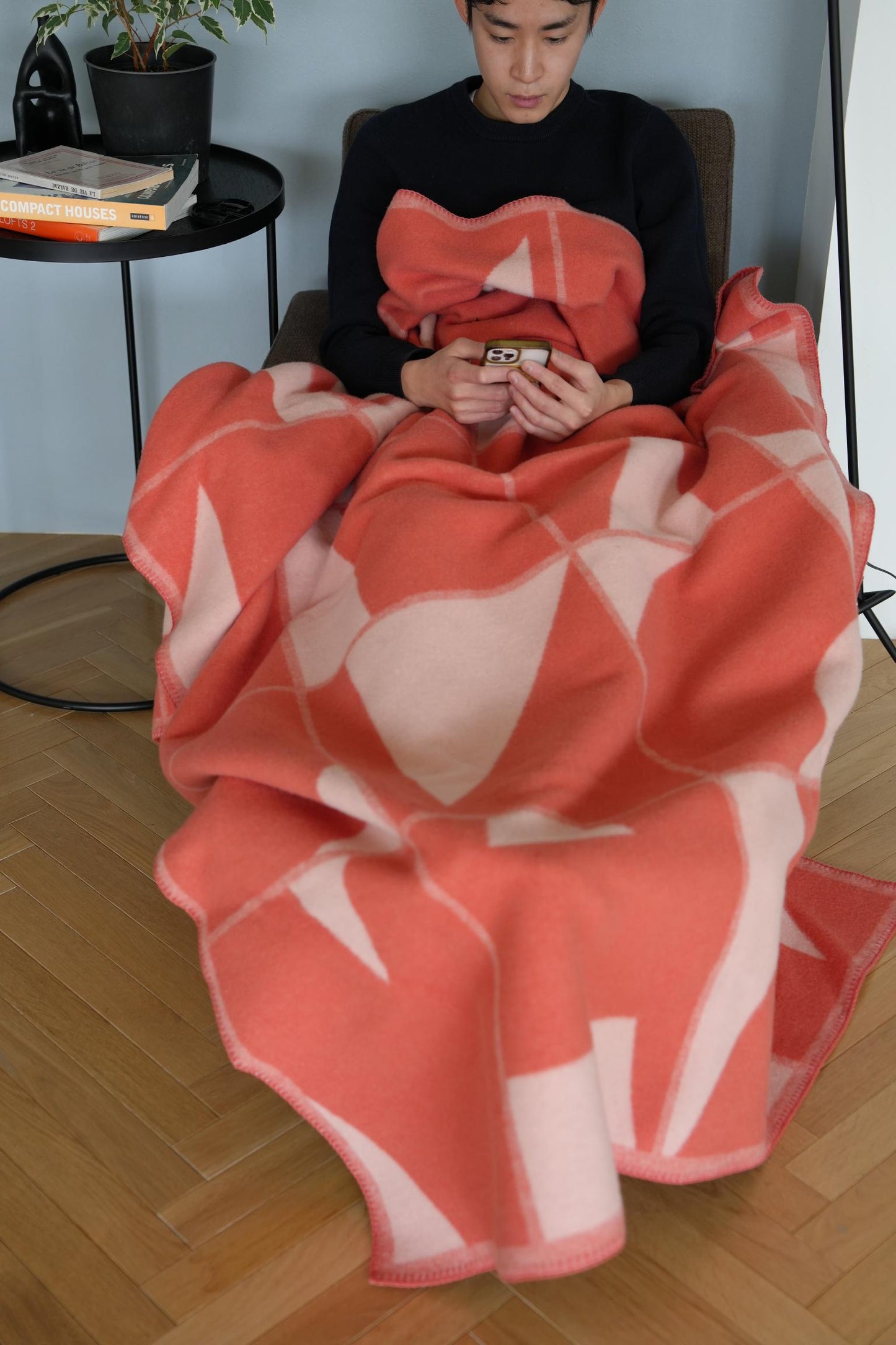 WOOL BLANKET:Pieces of home