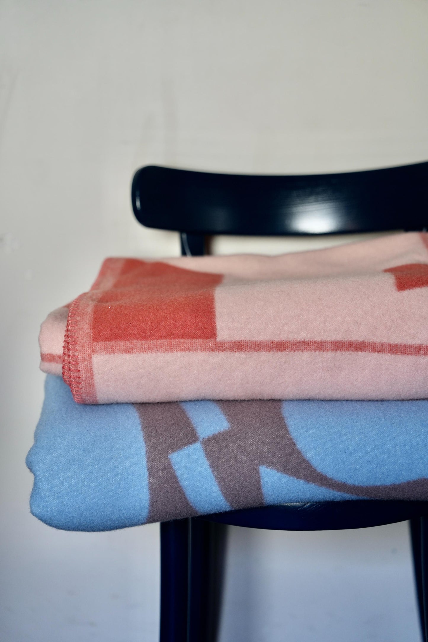 WOOL BLANKET:Pieces of home