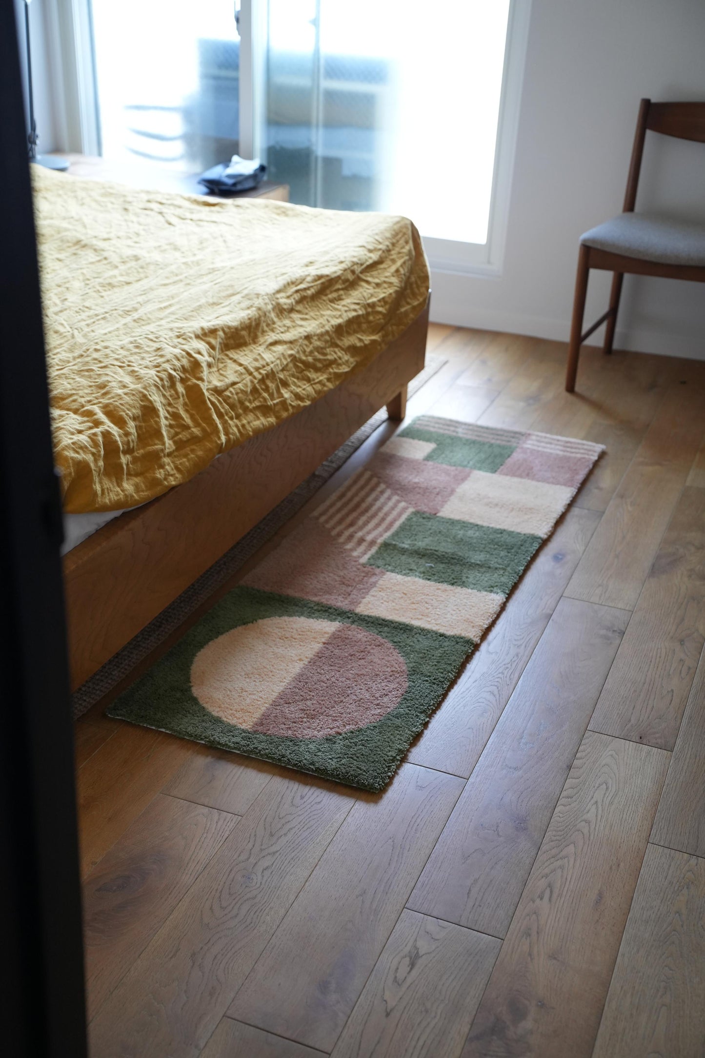 RUG【M】:Contrast