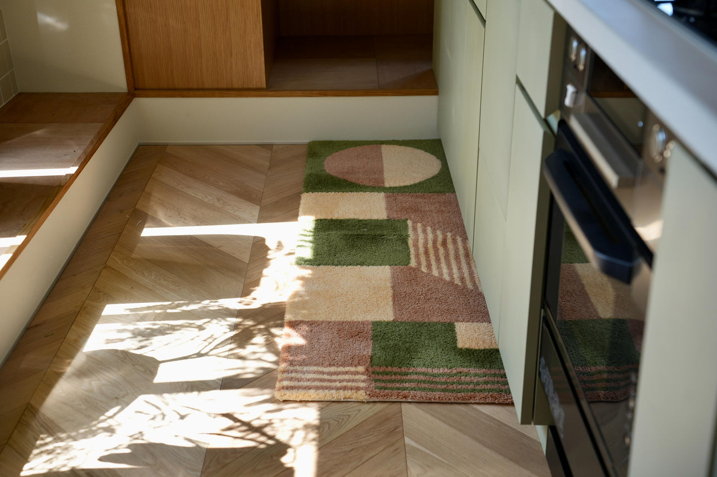 RUG【M】:Contrast