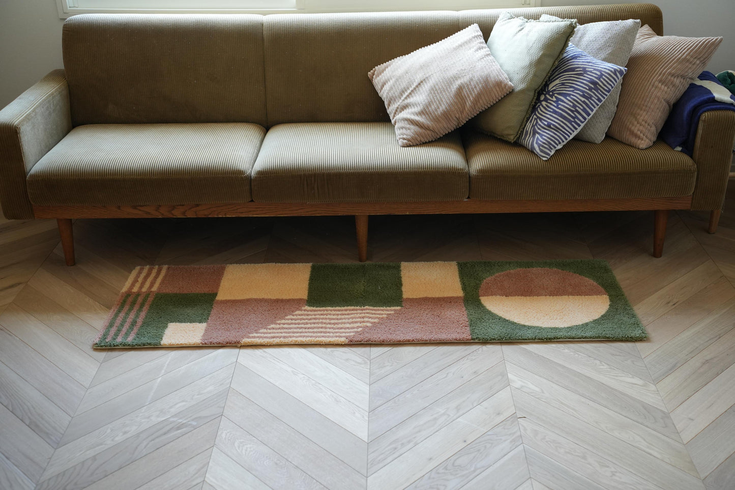 RUG【M】:Contrast