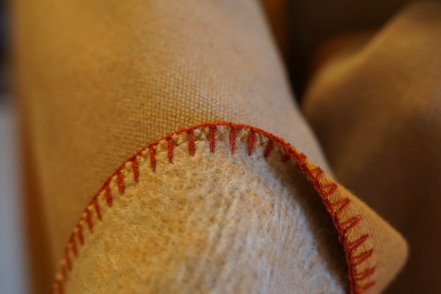 ALL SEASON BLANKET : Giving