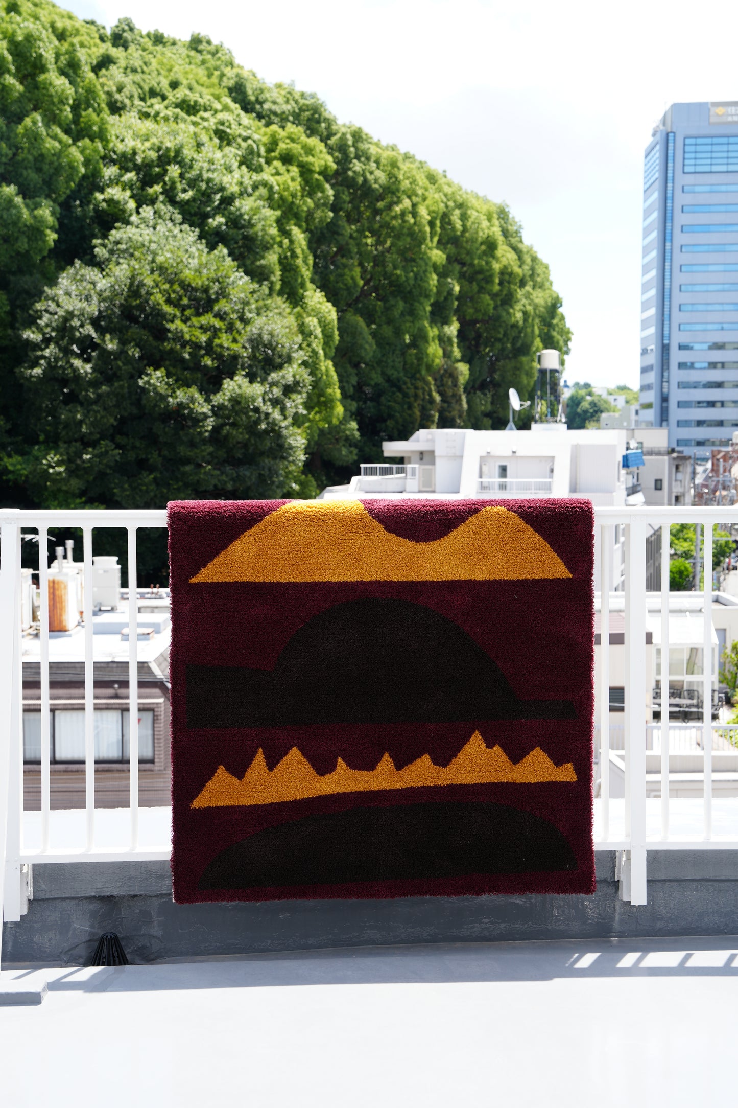 RUG【L】:Mountains