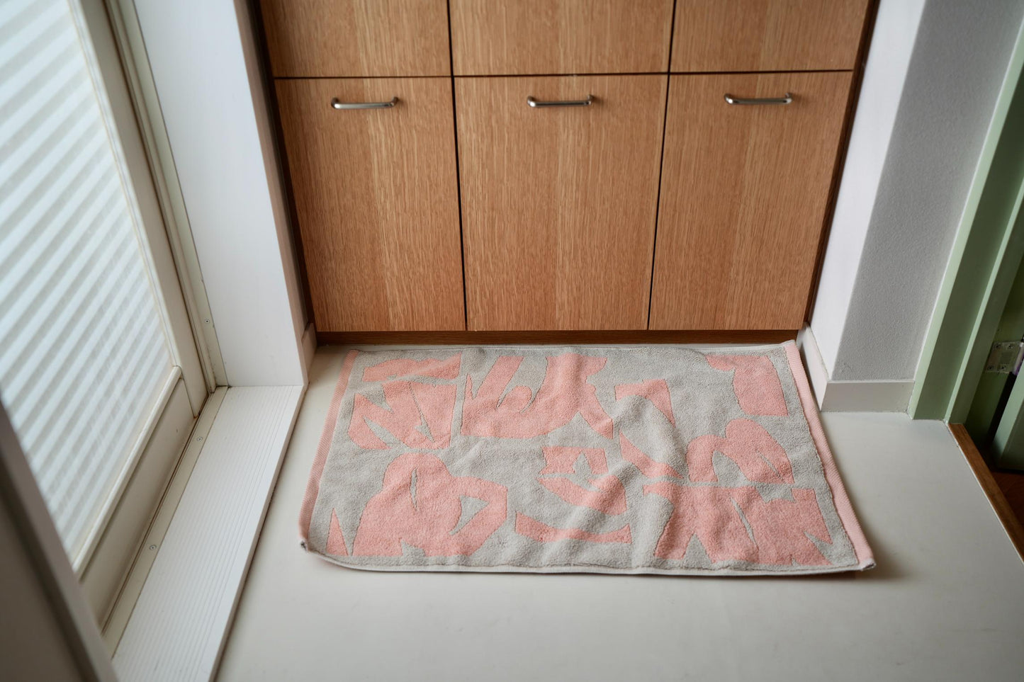 BATH MAT:Sillage