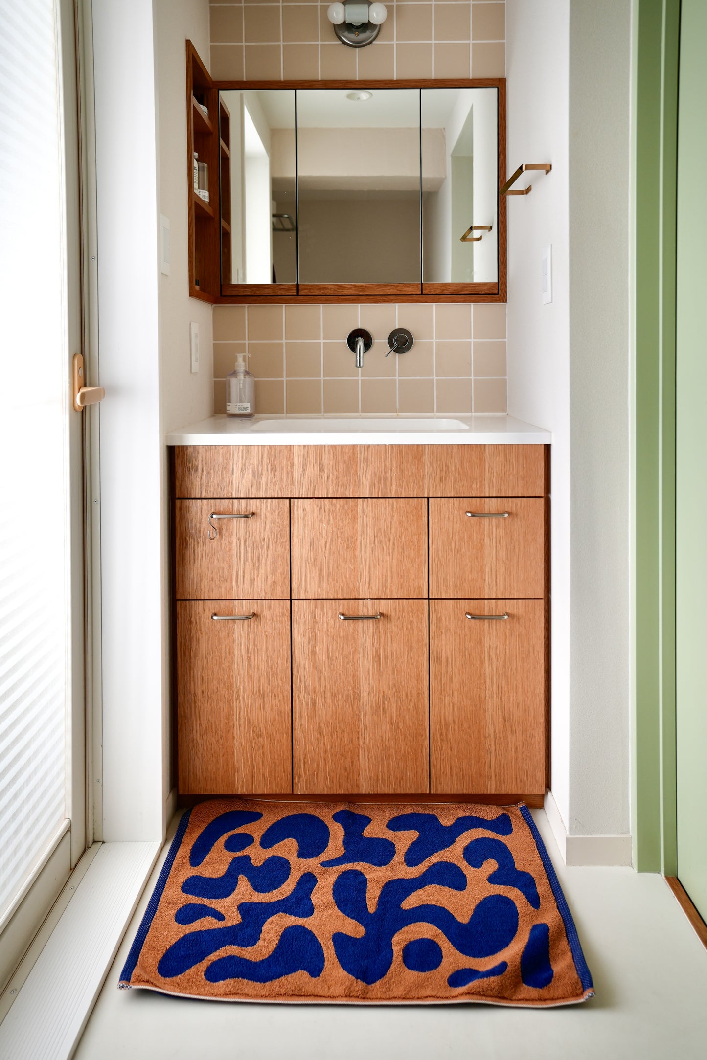 BATH MAT:Groovy