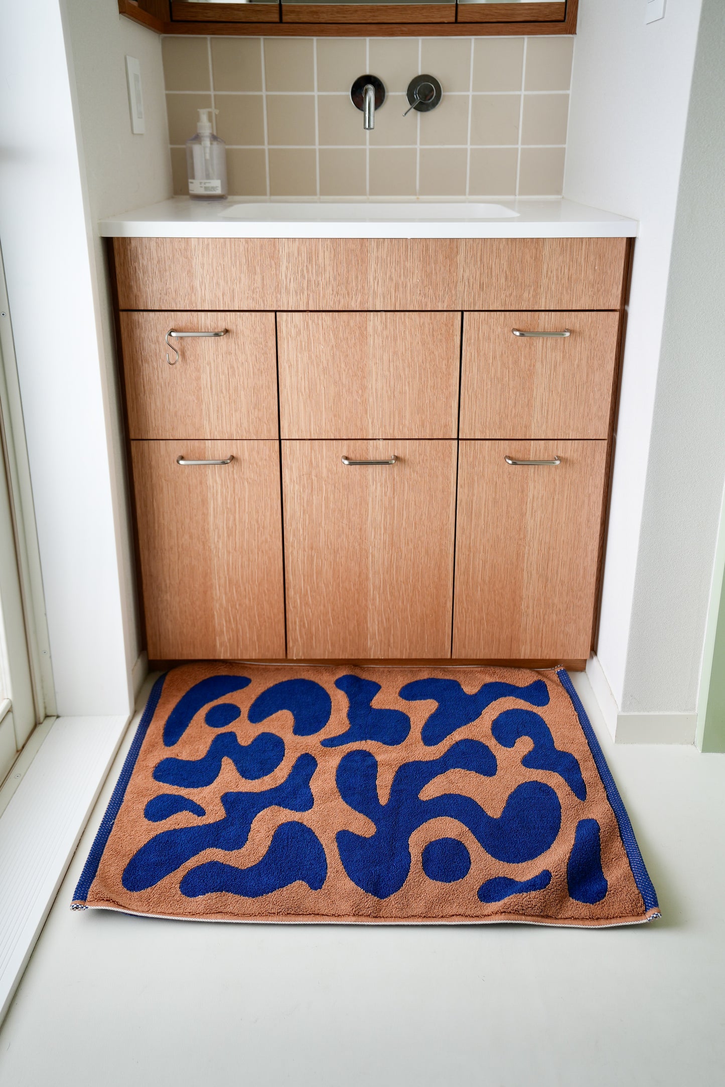 BATH MAT:Groovy
