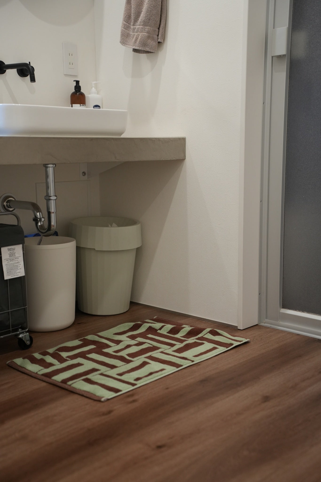 BATH MAT: Sweet Tile