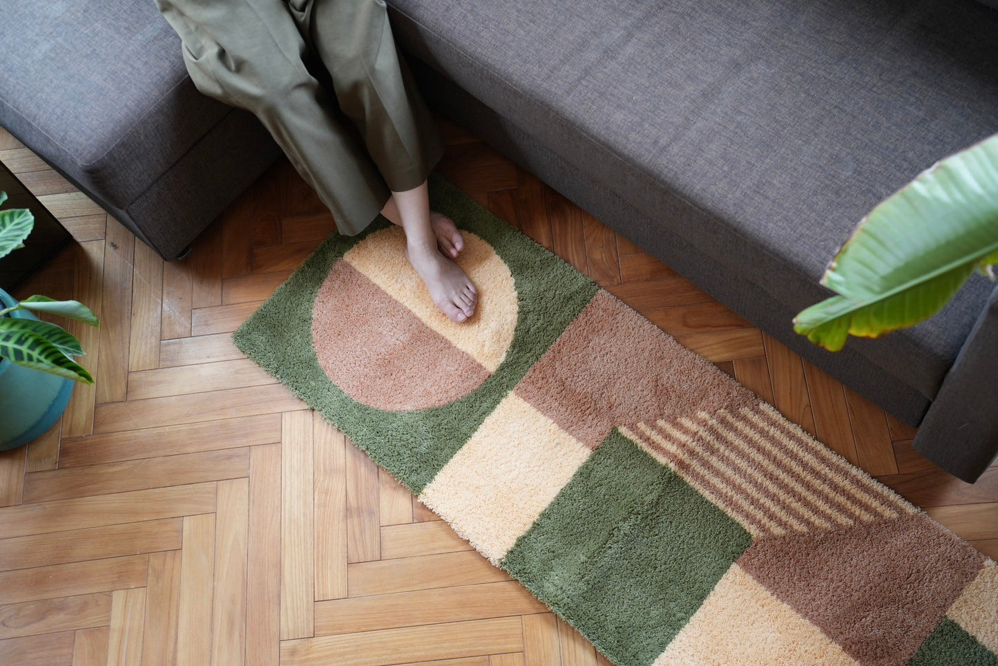 RUG【M】:Contrast