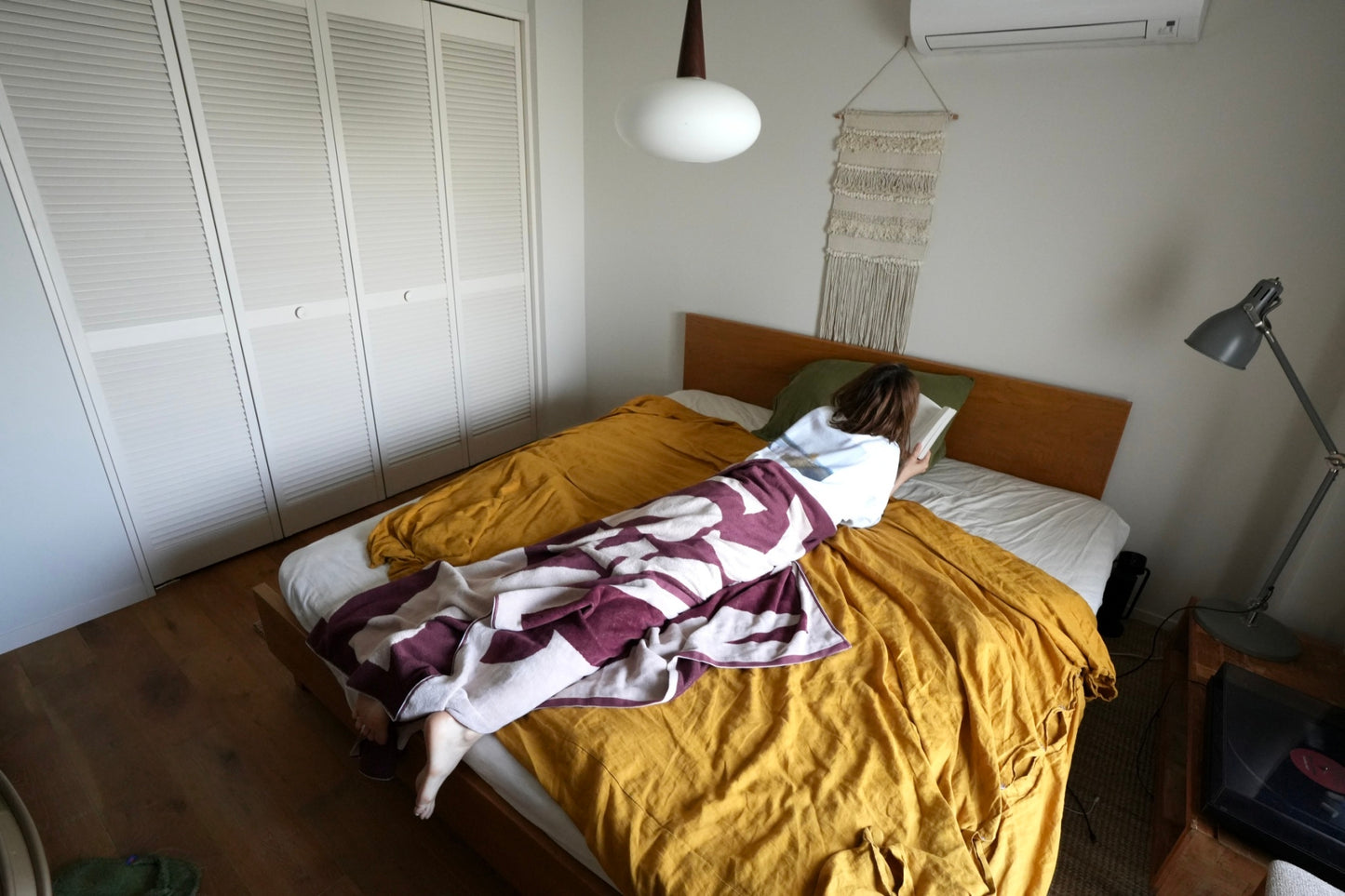 BED THROW BLANKET:Sillage