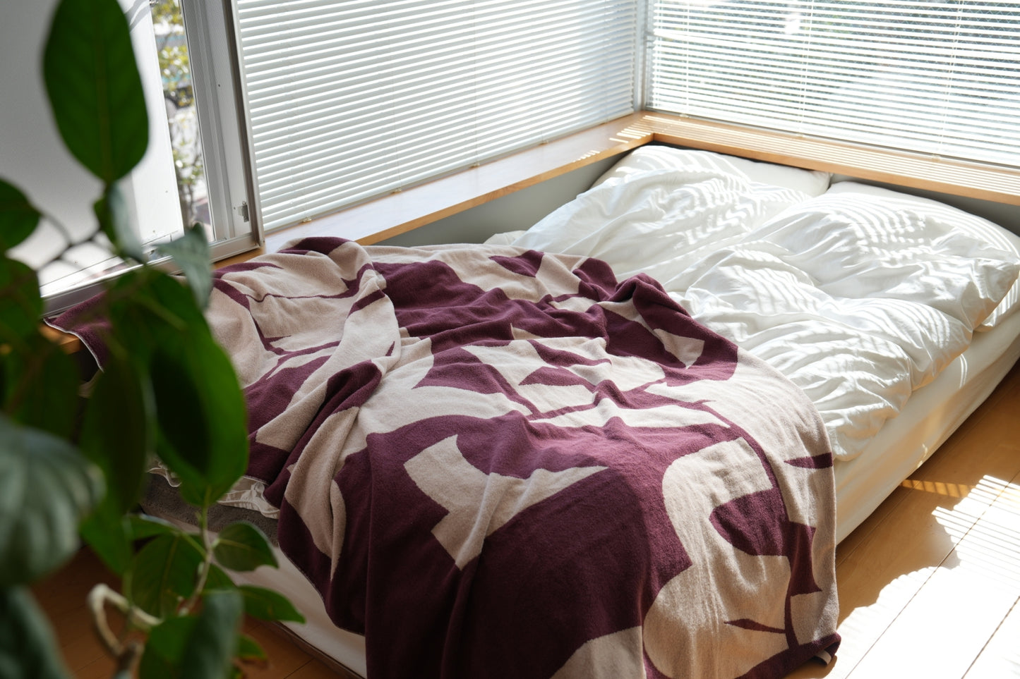 BED THROW BLANKET:Sillage