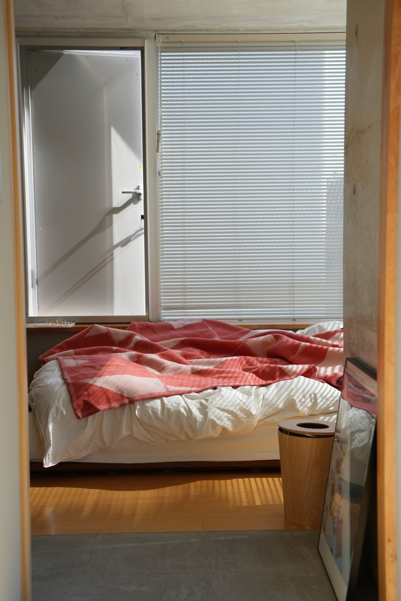 WOOL BLANKET:Pieces of home