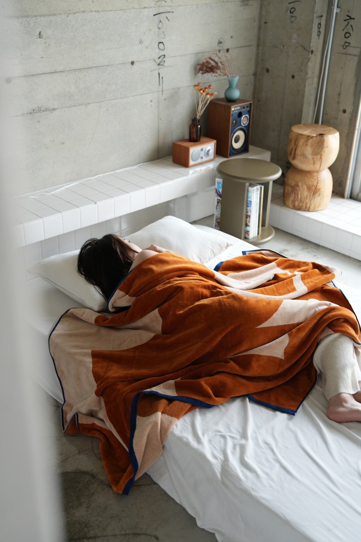 BED THROW BLANKET:Iroha