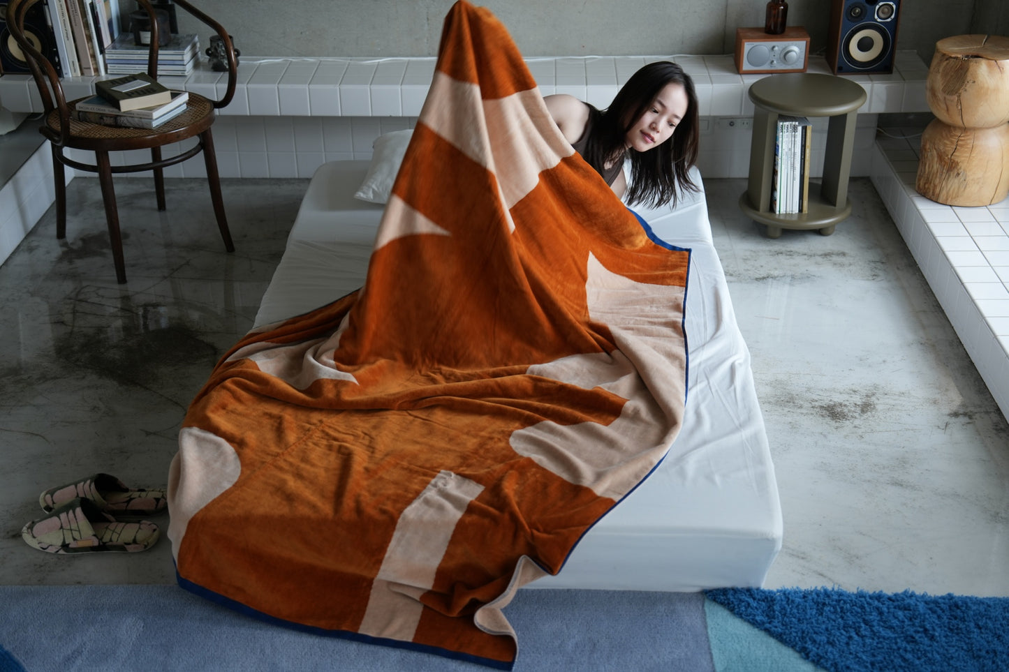 BED THROW BLANKET:Iroha