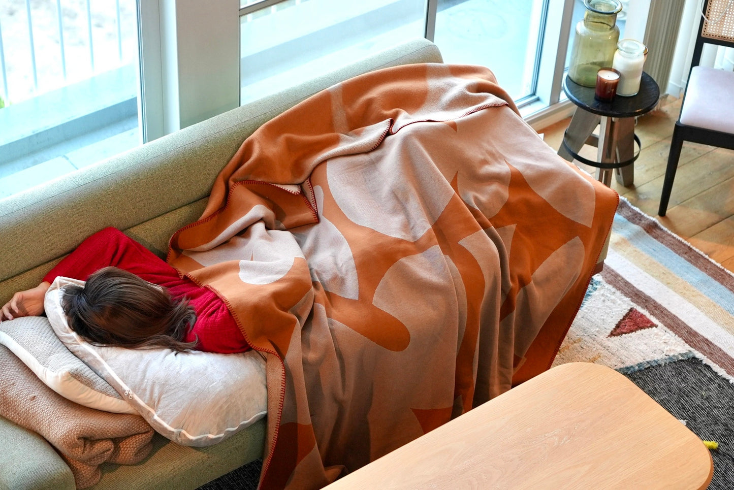 ALL SEASON BLANKET : Giving