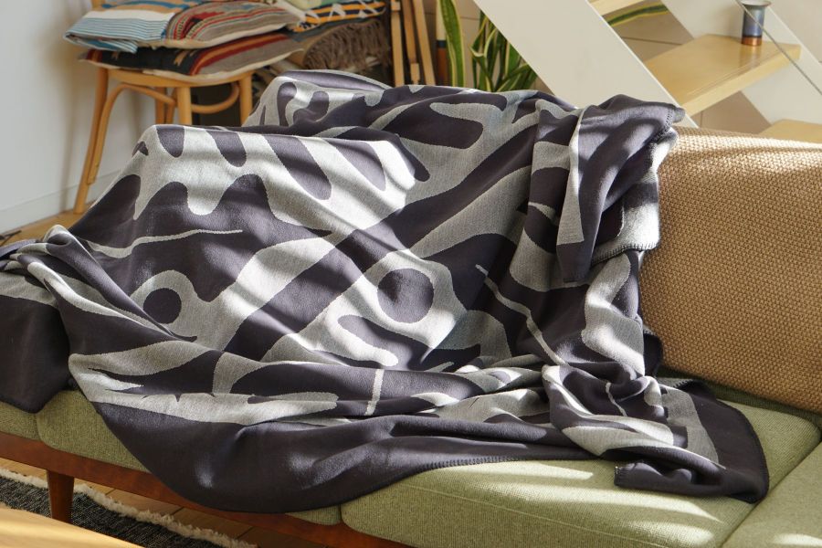 ALL SEASON BLANKET : Garden by Asuka Watanabe