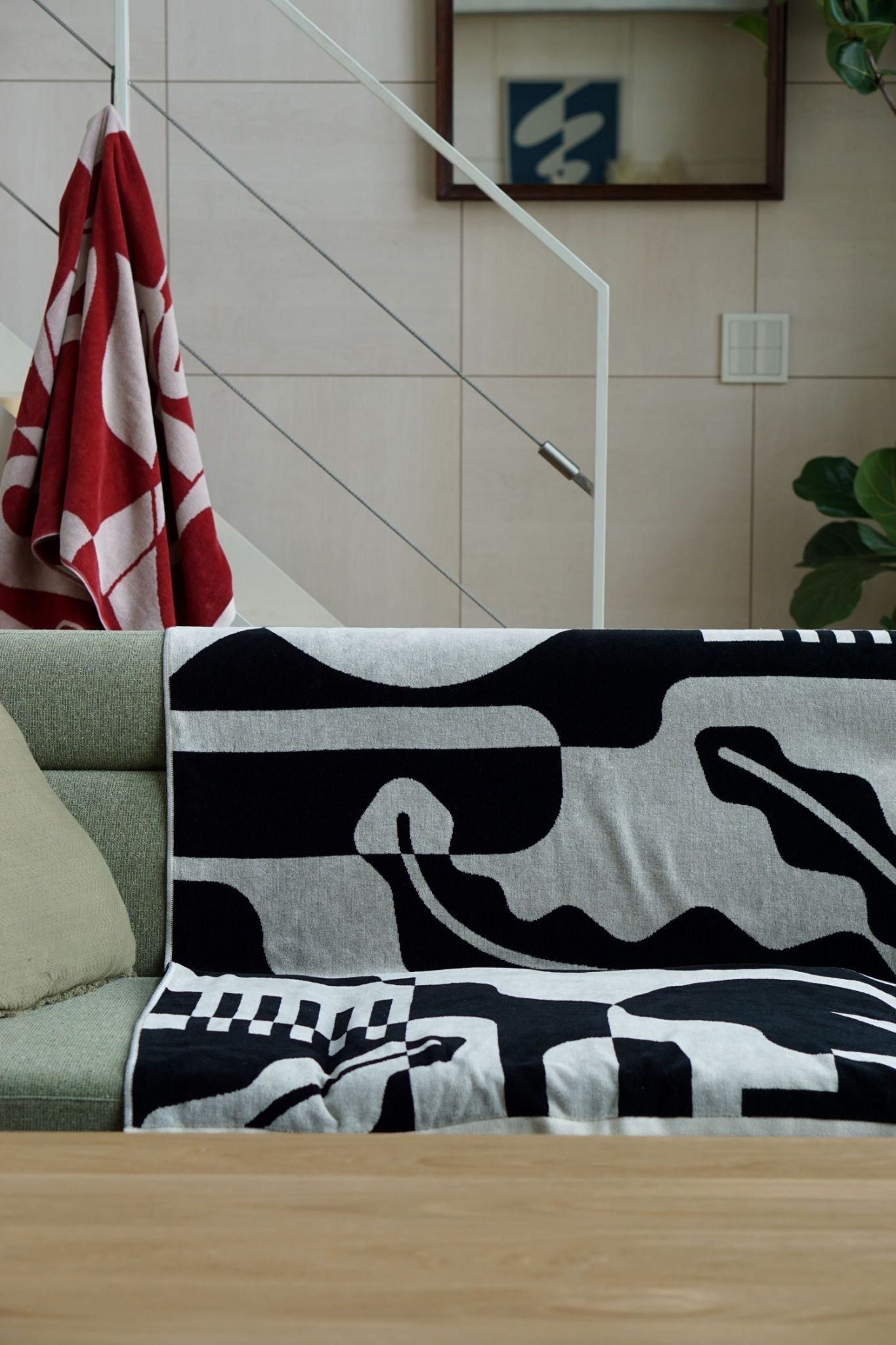 TOWEL BLANKET : Abstract Inlet by Asuka Watanabe