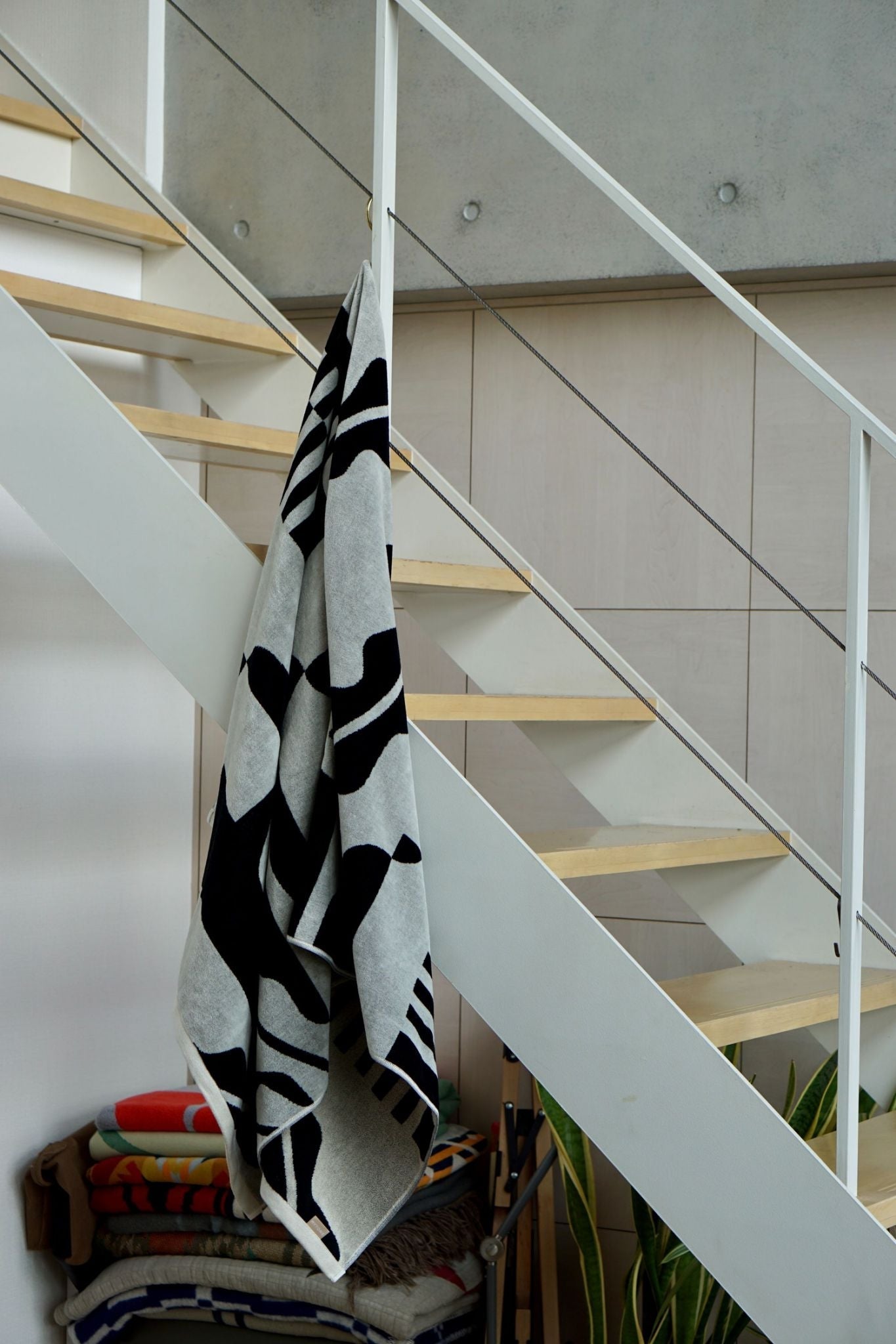 TOWEL BLANKET : Abstract Inlet by Asuka Watanabe
