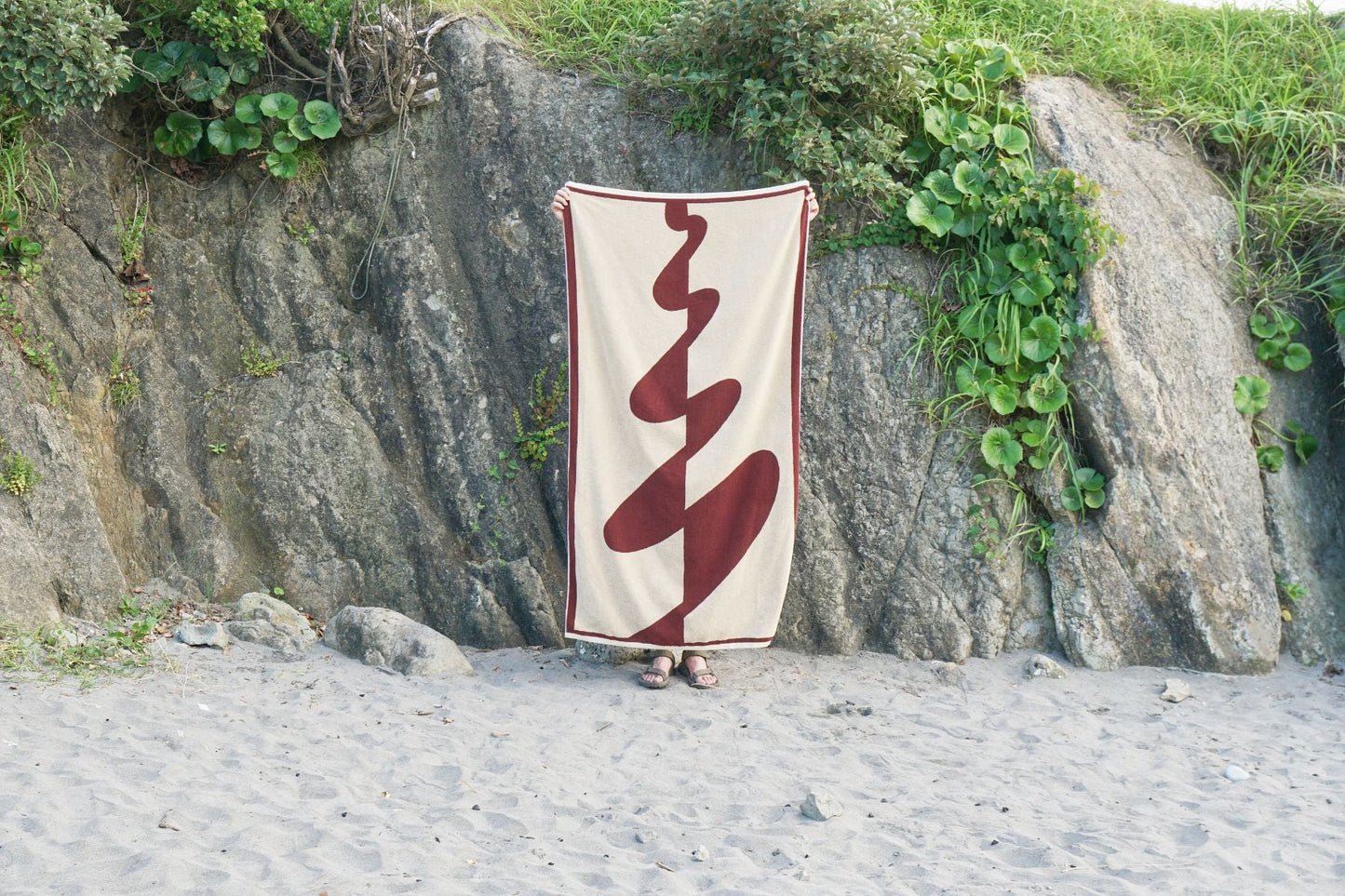 TOWEL BLANKET : I am new wave / wine red
