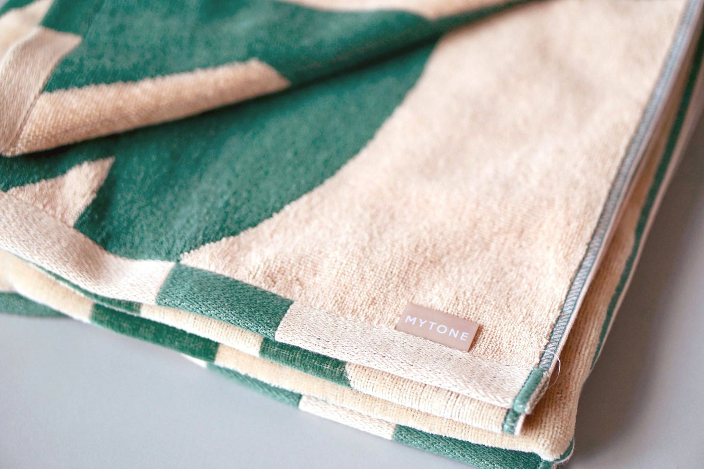 BATH TOWEL : Erratic Bamboo