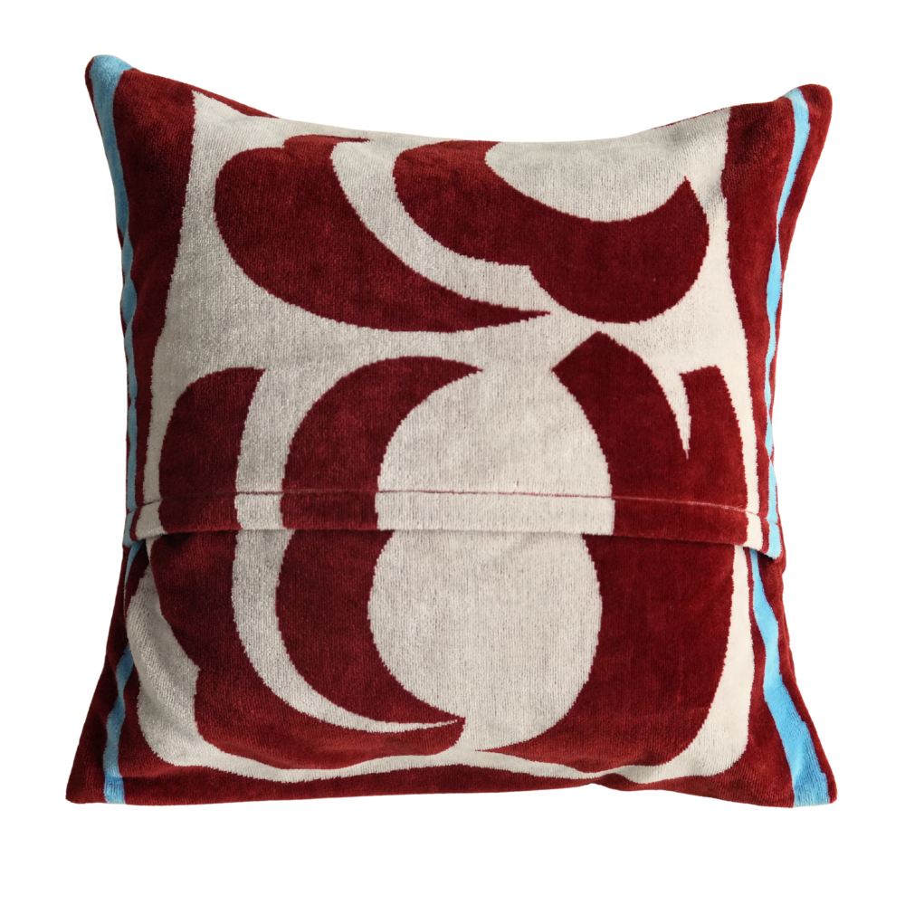 CUSHION COVER：Dancing flower