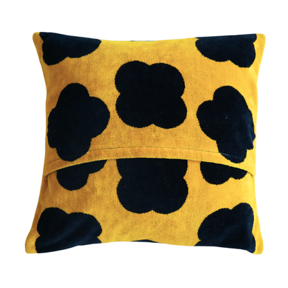 CUSHION COVER：Everything made of circles