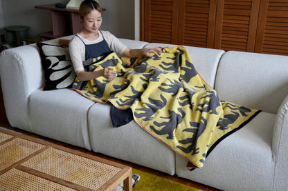〈8月下旬ごろ販売開始〉TOWEL BLANKET：DOGORHORSE