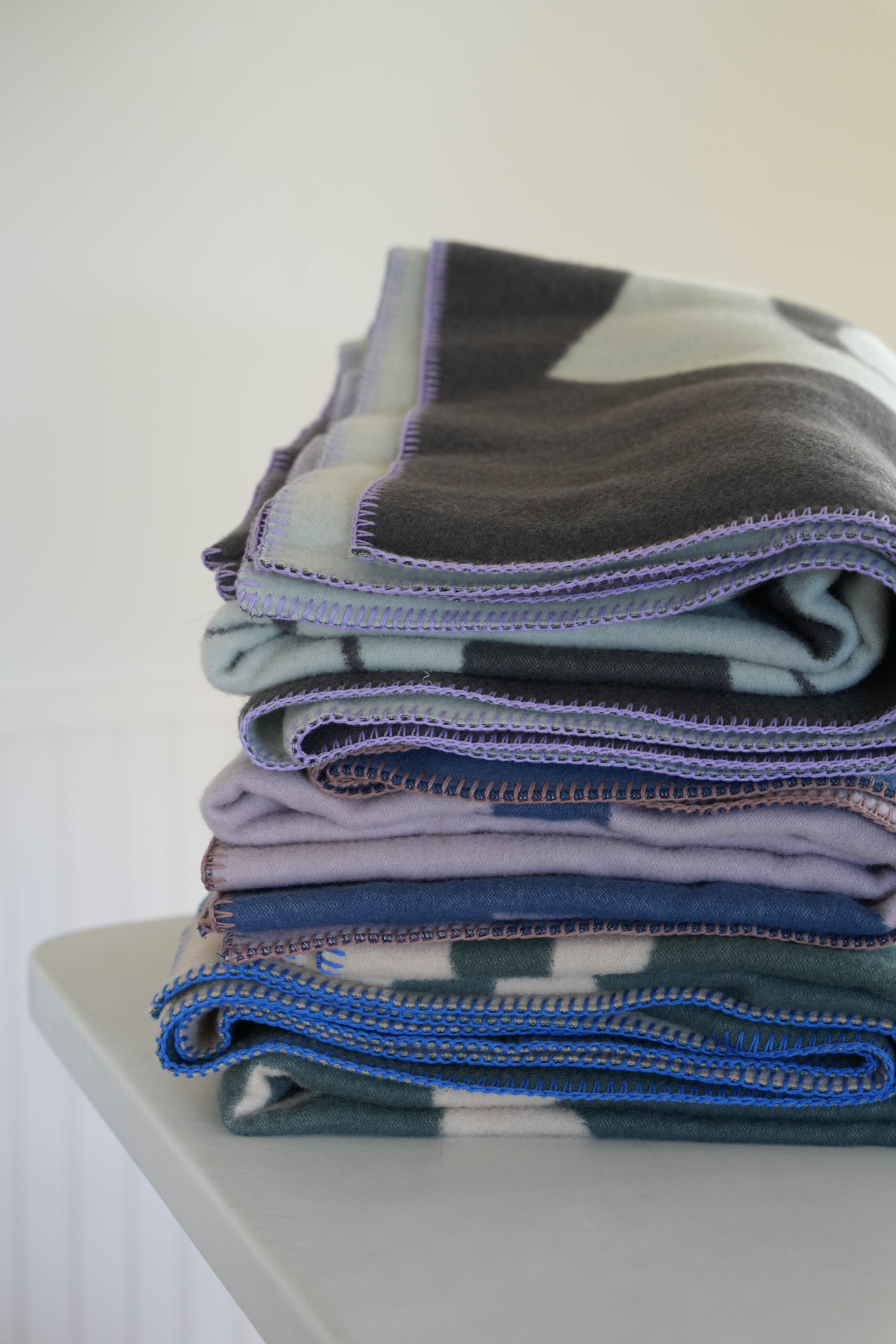 WOOL BLANKET：Ease – MYTONE
