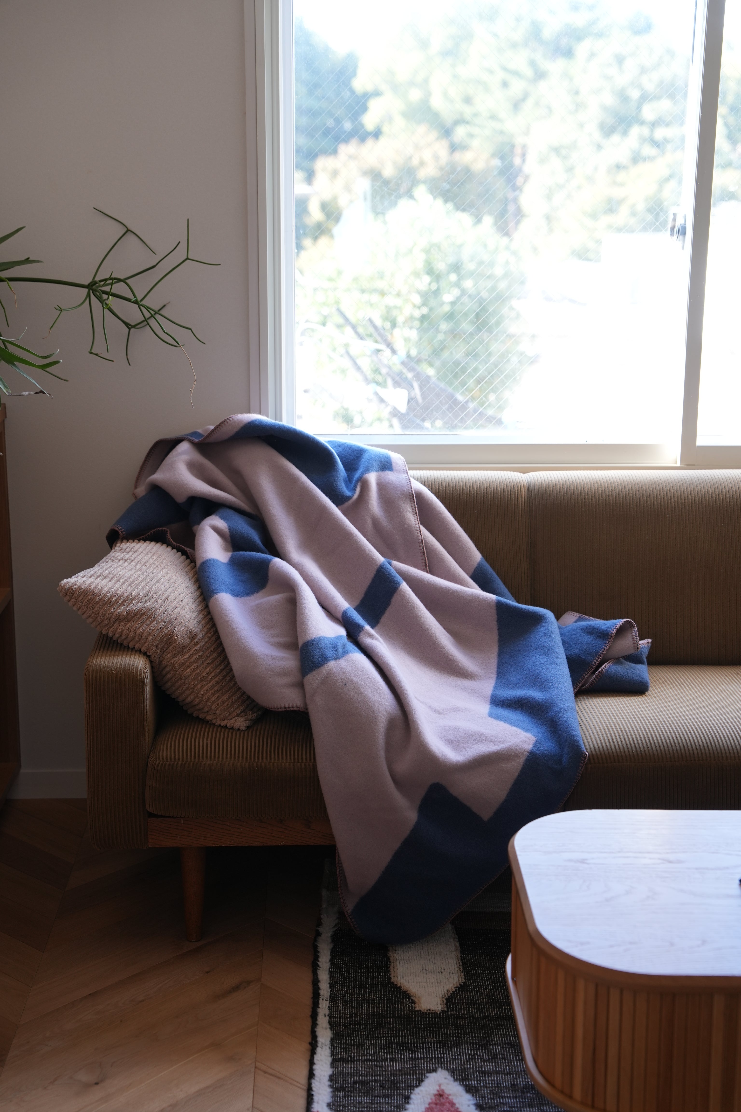 WOOL BLANKET：Ease – MYTONE