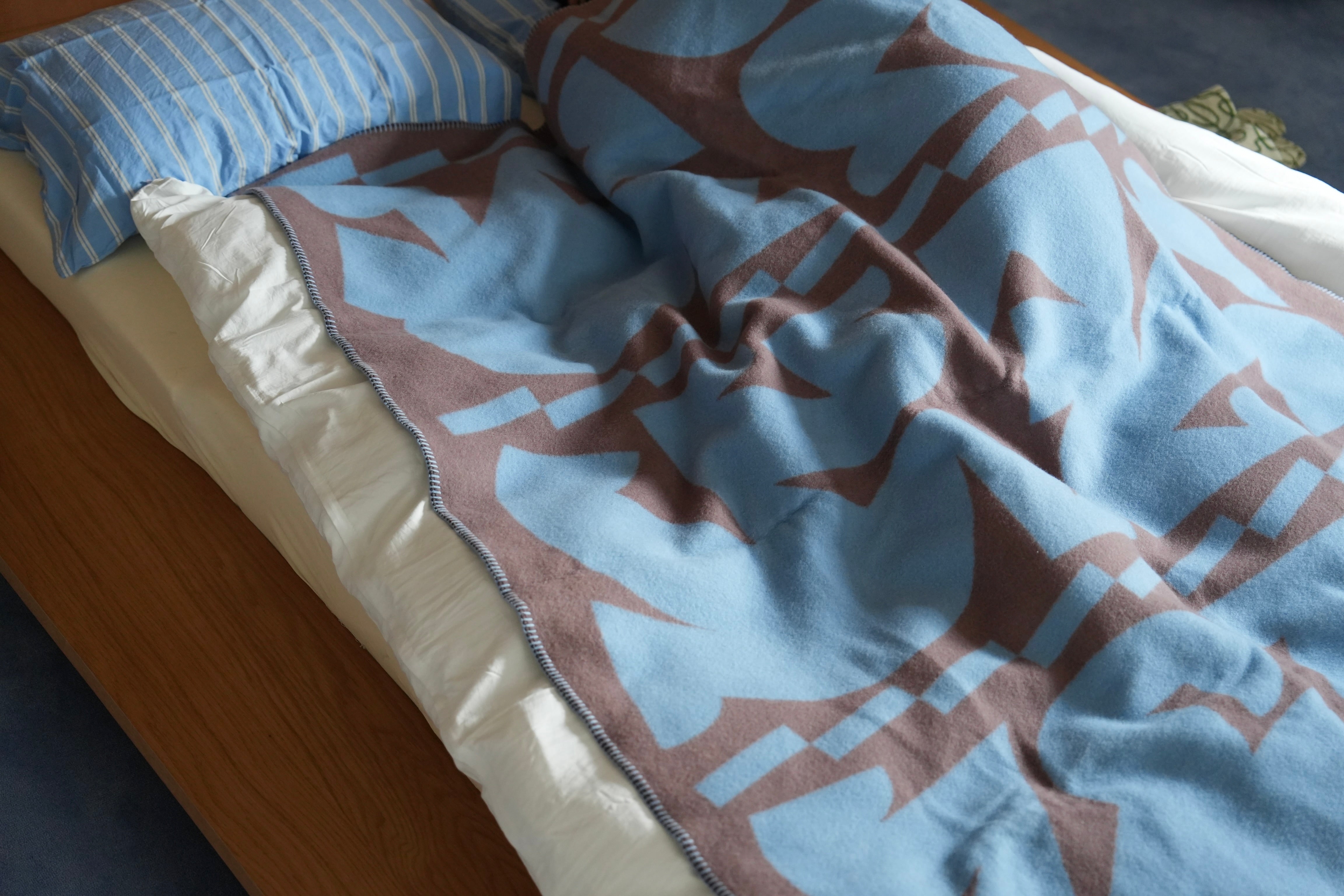 WOOL BLANKET：Giving – MYTONE