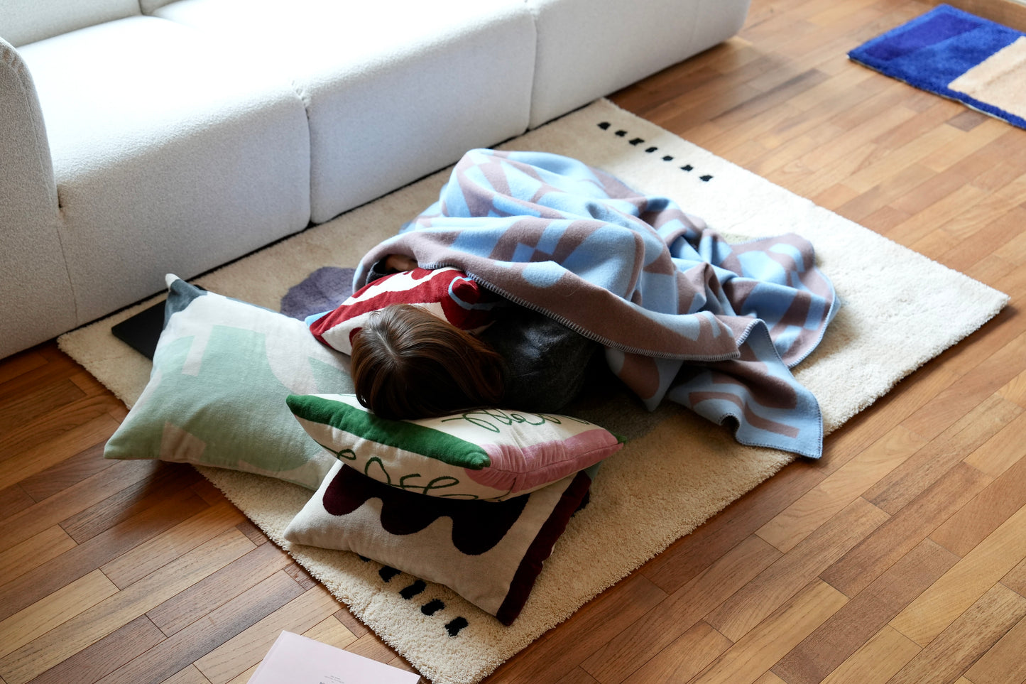 CUSHION COVER：Dance