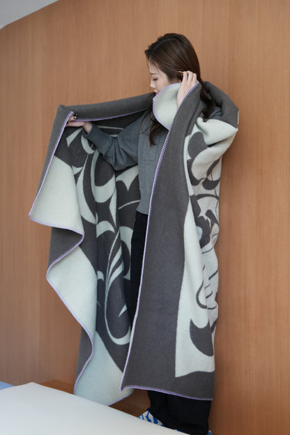 WOOL BLANKET：Dancing flower