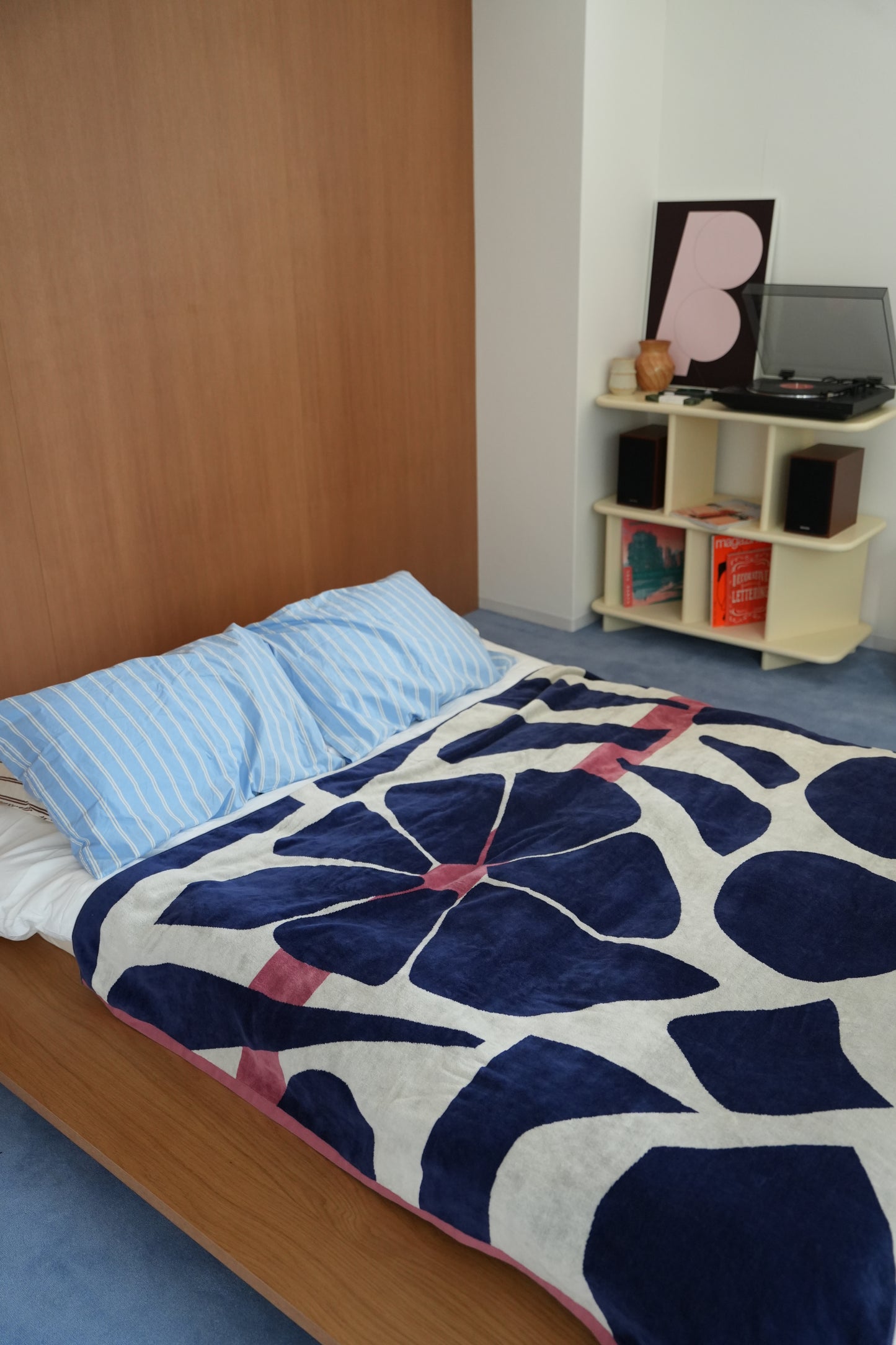 BED THROW BLANKET：Hanabi