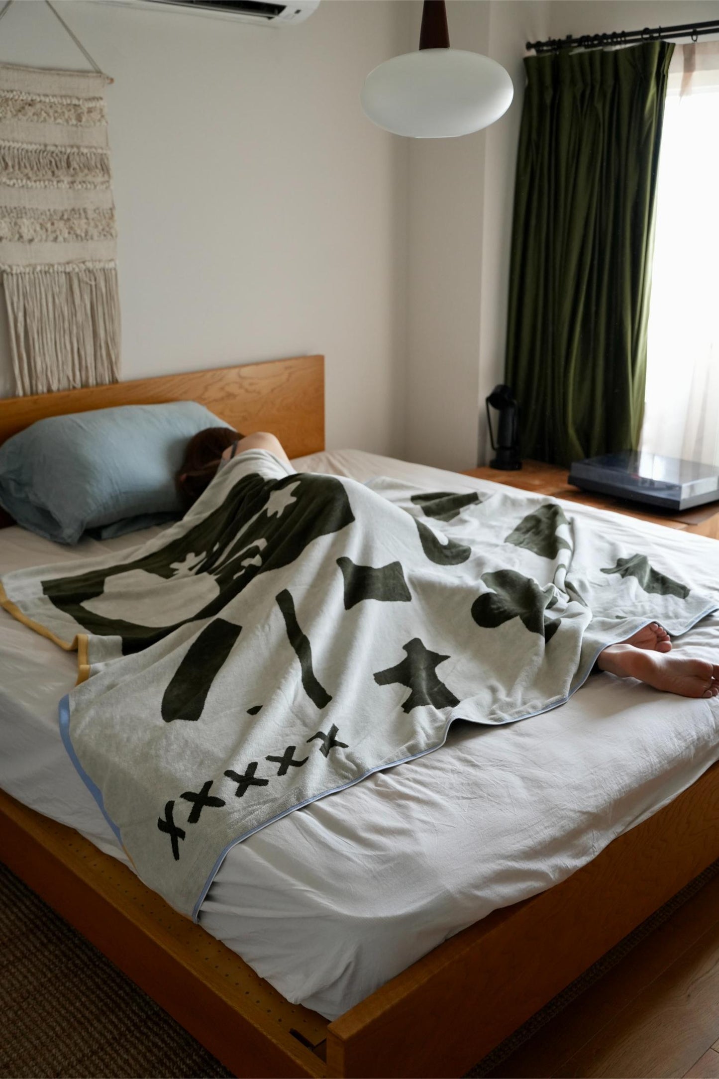 BED THROW BLANKET / light：Eureka