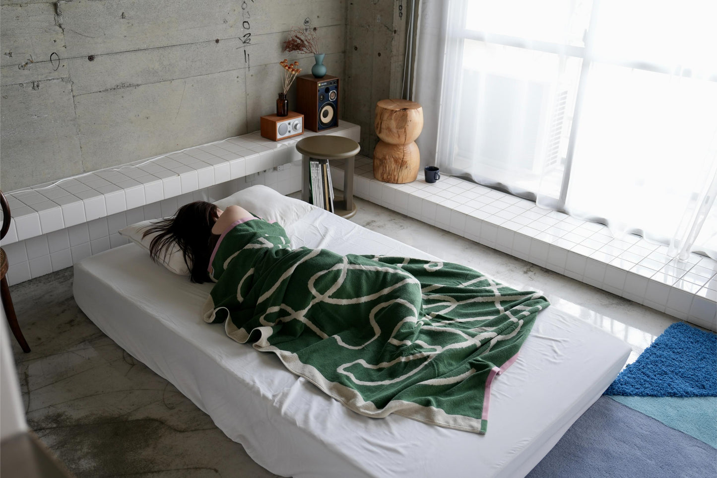 BED THROW BLANKET：Dance