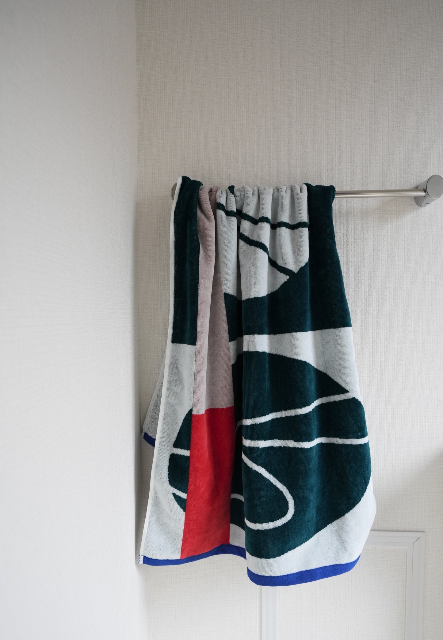 BATH TOWEL : Windows