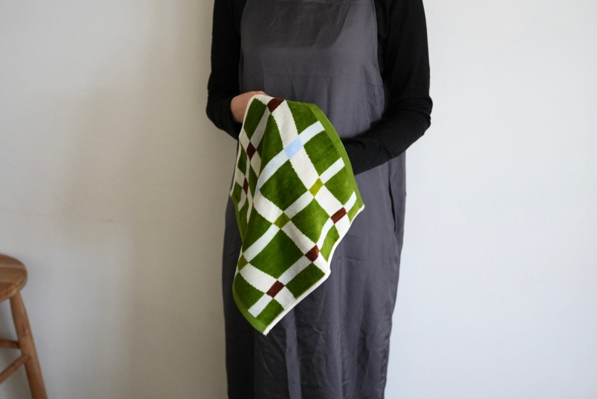 HAND TOWEL：Flow / moss green