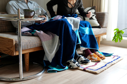 BED THROW BLANKET：Rectangle / navy