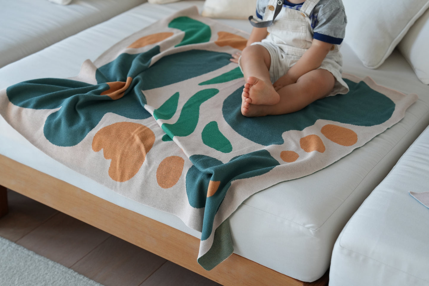 BABY KNIT KET：Tiny garden
