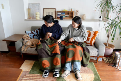 〈予約販売 / 限定タオルポーチ付〉ニットブランケット【M】：LOOP
