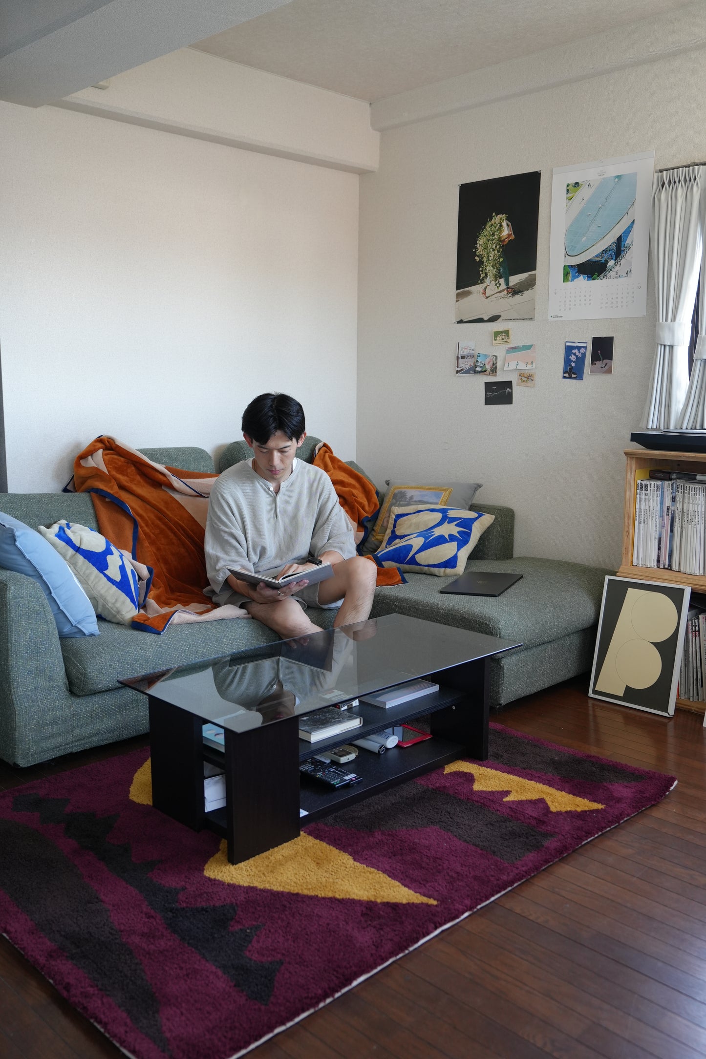 RUG【L】：Mountains