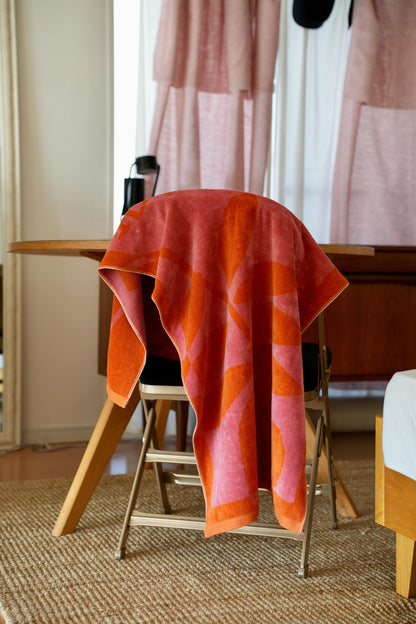 BATH TOWEL : Fruit of the room
