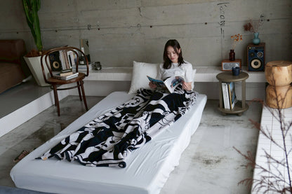 BED THROW BLANKET：This and that by Michael Towers