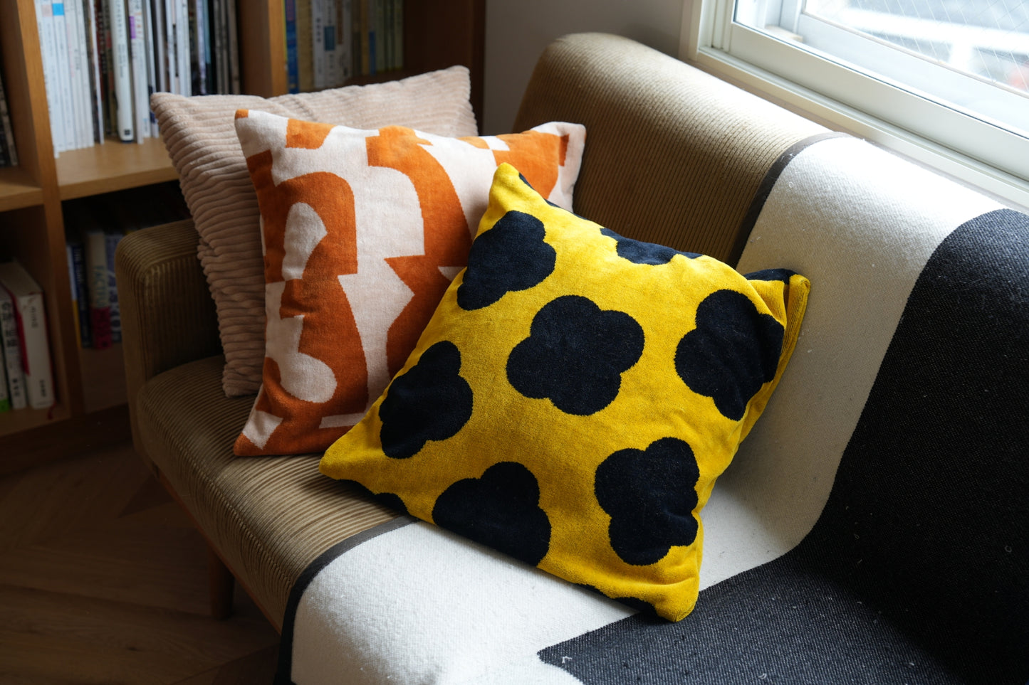《予約販売》CUSHION COVER：Everything made of circles（9月末頃出荷予定）