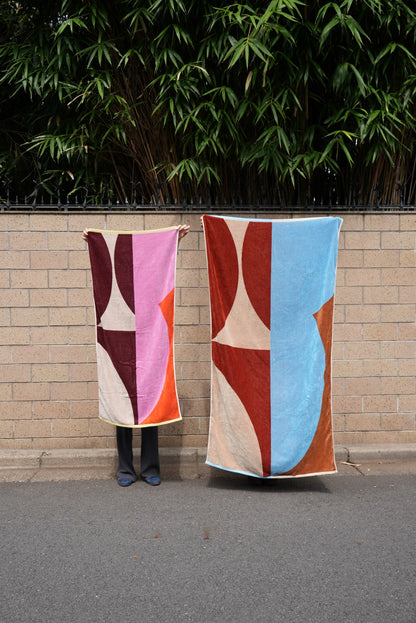 TOWEL BLANKET : Floating