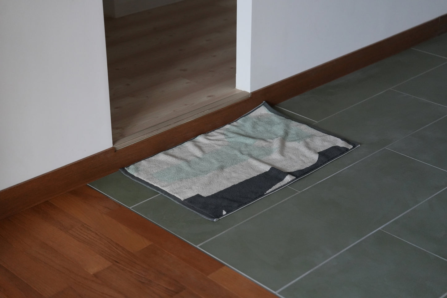 BATH MAT：Utaori