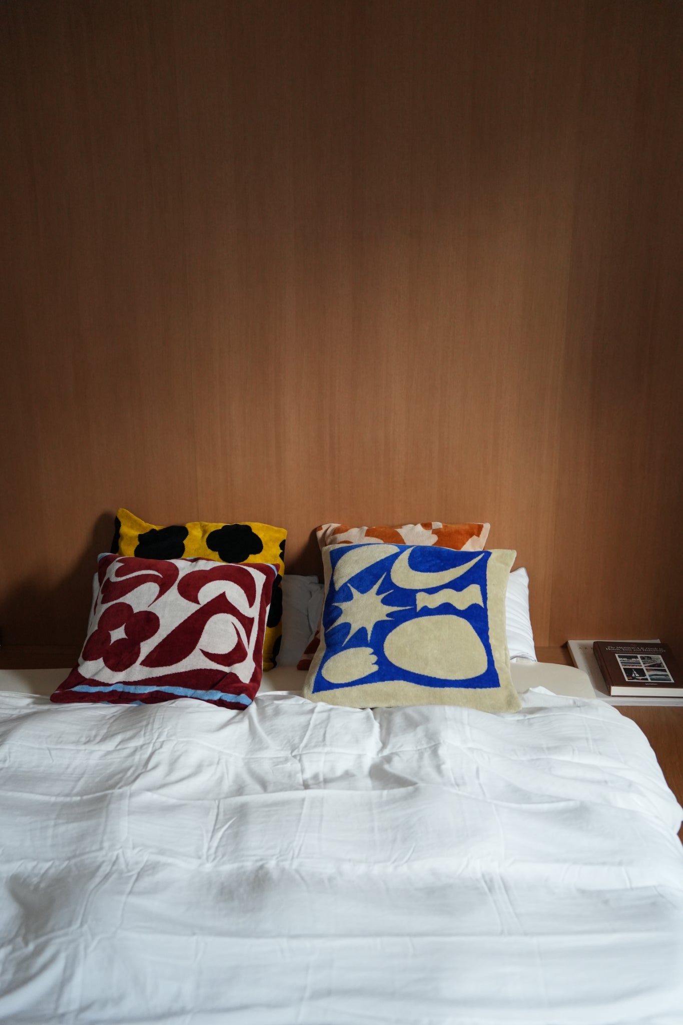 CUSHION COVER：Days