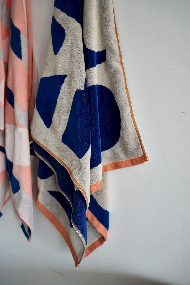 6月5日 12:00〜販売開始〉BATH TOWEL : Calm shape – MYTONE